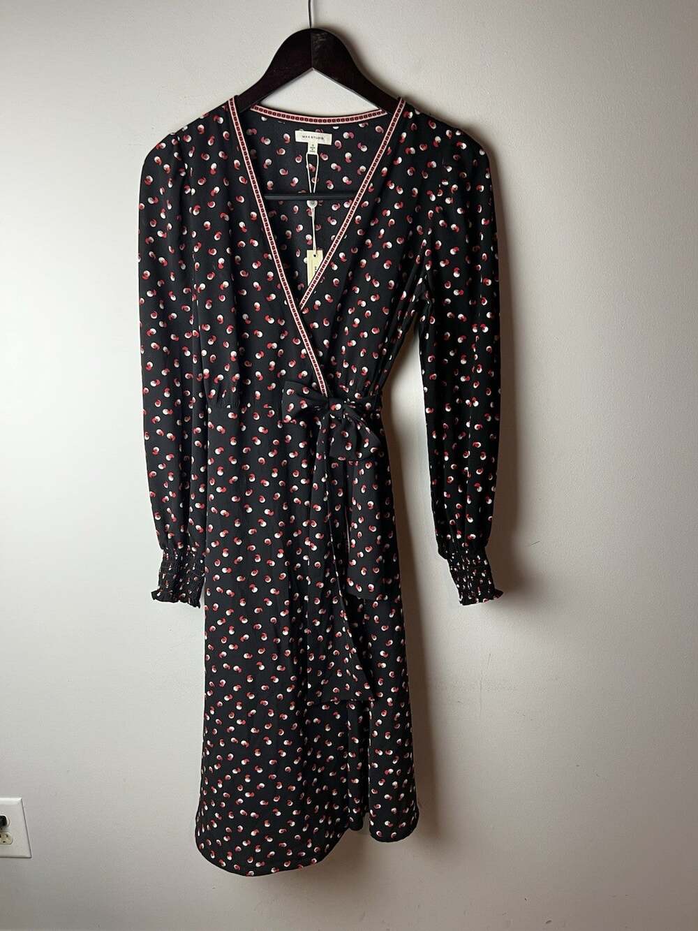 NWT MAX STUDIO Wrap Dress Chiffon Long Sleeve MIDI Black Red White